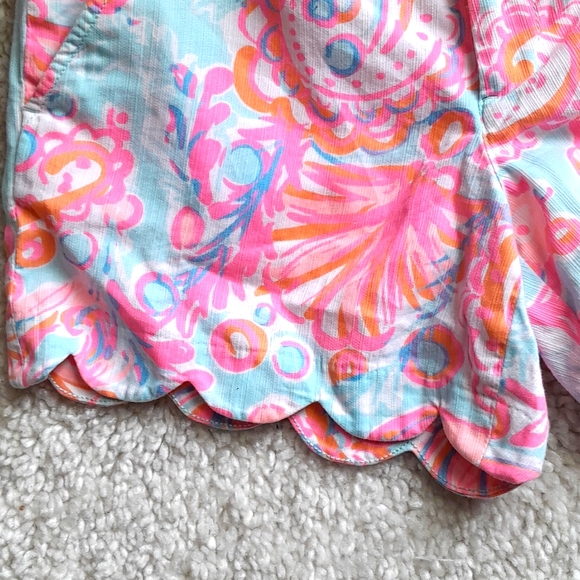 LILLY PULITZER buttercup shorts in too much bubbly  size 2 - Picture 5 of 16